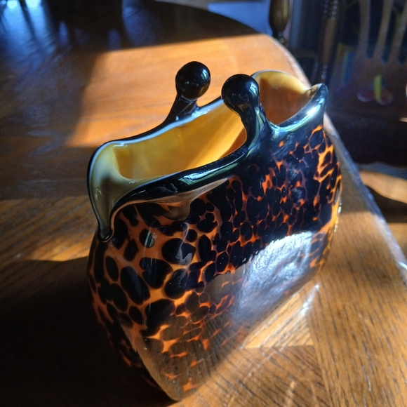 Handblown Glass Leopard Print Clutch/Purse Vase - Picture 8 of 14